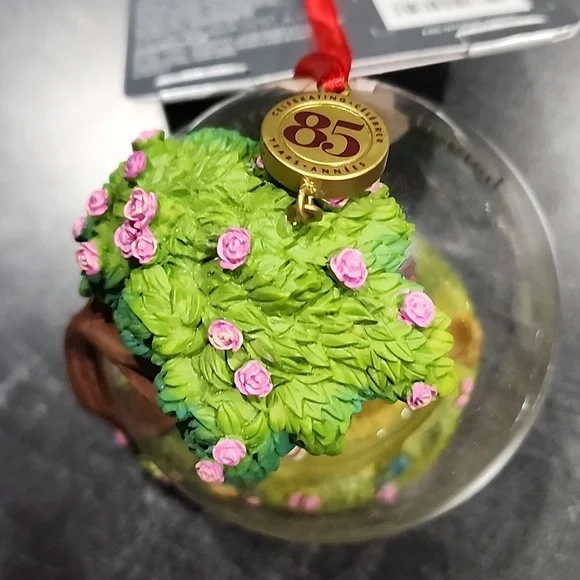 Disney sketchbook ornament - Picture 2 of 4